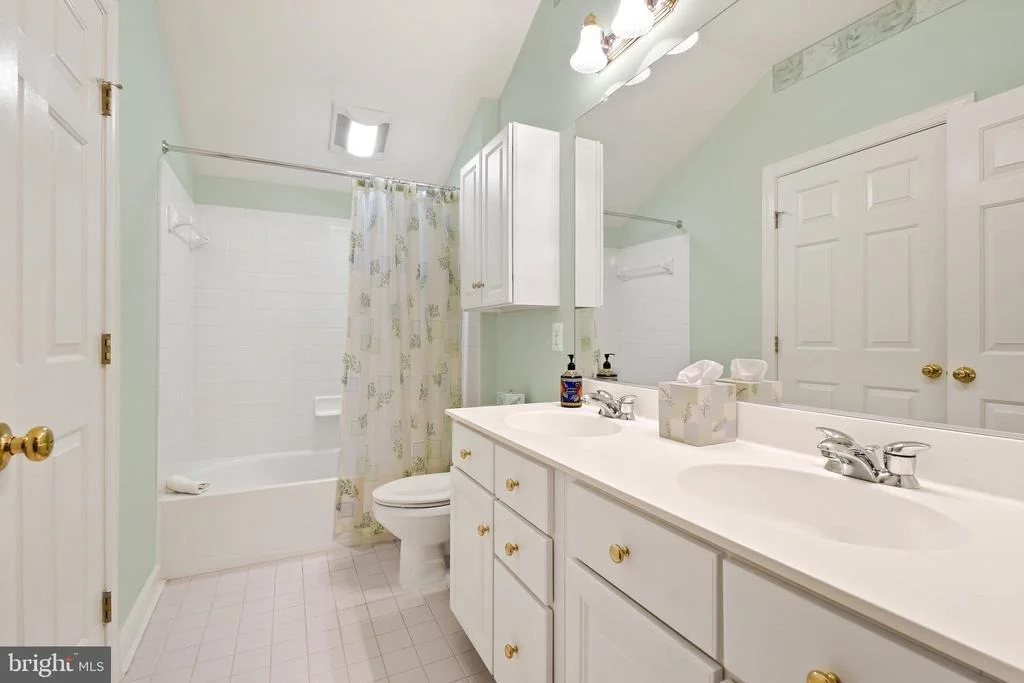 Photo of 3725 GLEN EAGLES DRIVE