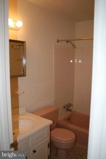 Photo of 625 WHITINGHAM DRIVE