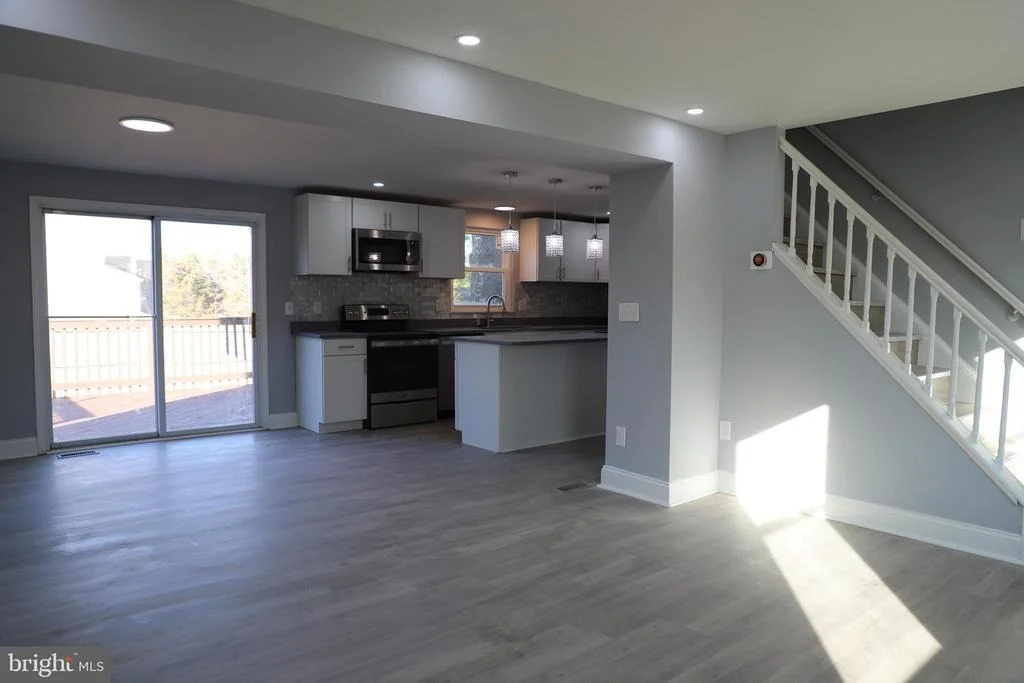 Photo of 135 N HARRISON ROAD N