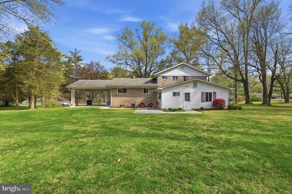 Photo of 1814 MARYMONT ROAD