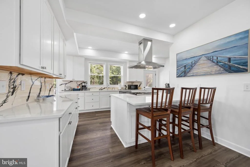 Photo of 456 DEALE ROAD