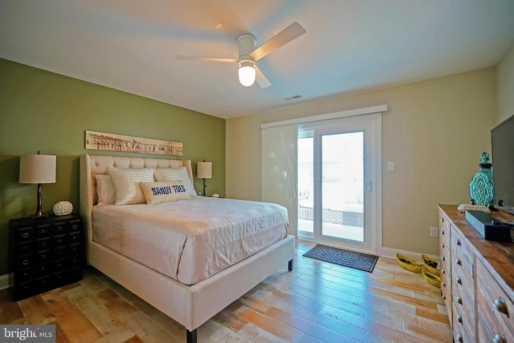 Photo of 8 CAROLINE LANE