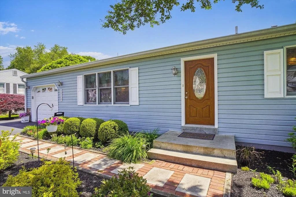 Photo of 24824 SHOWBARN CIRCLE