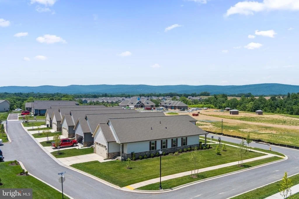 Photo of 384 CROWN POINT DRIVE