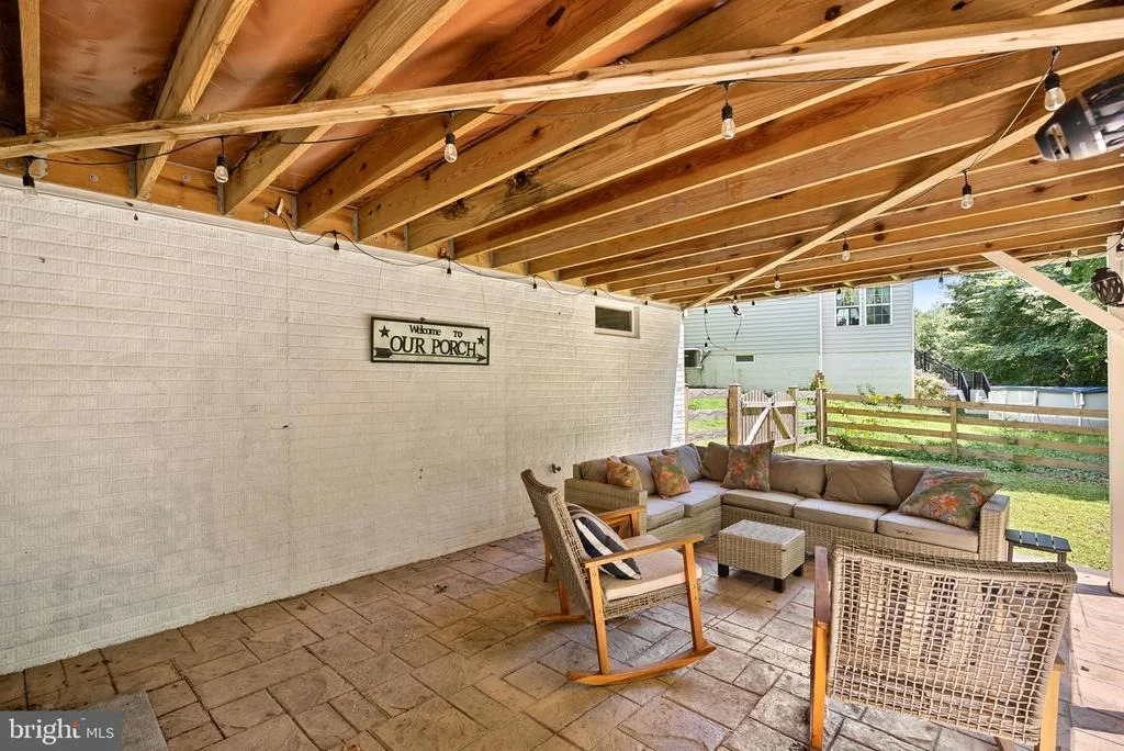Photo of 9506 MERRIMONT TRACE CIRCLE
