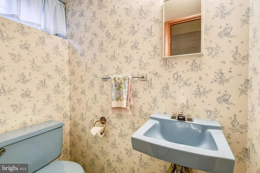 Photo of 3913 QUEEN MARY DRIVE