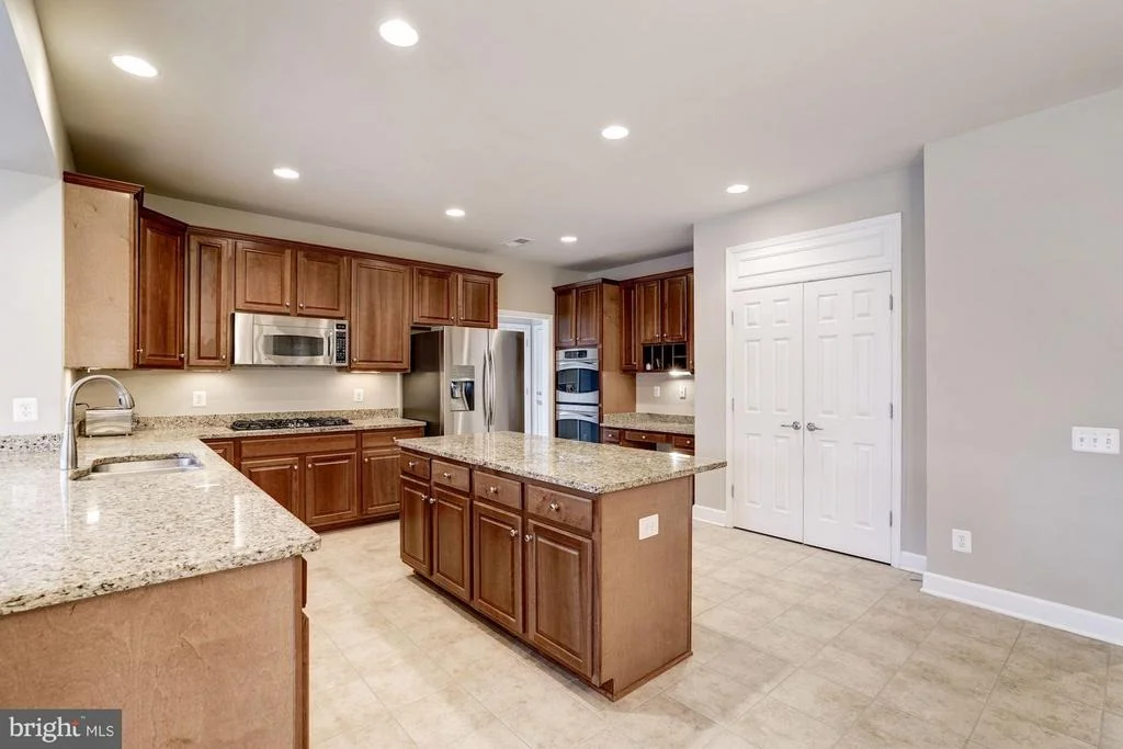 Photo of 20610 HUTTON CIRCLE
