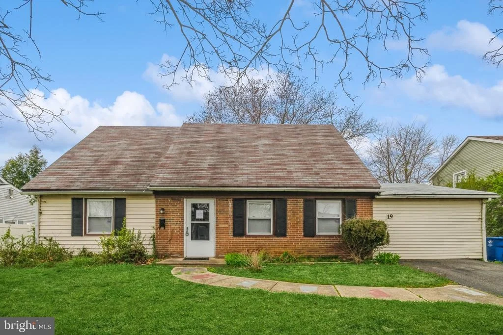 Photo of 19 HARGROVE LANE