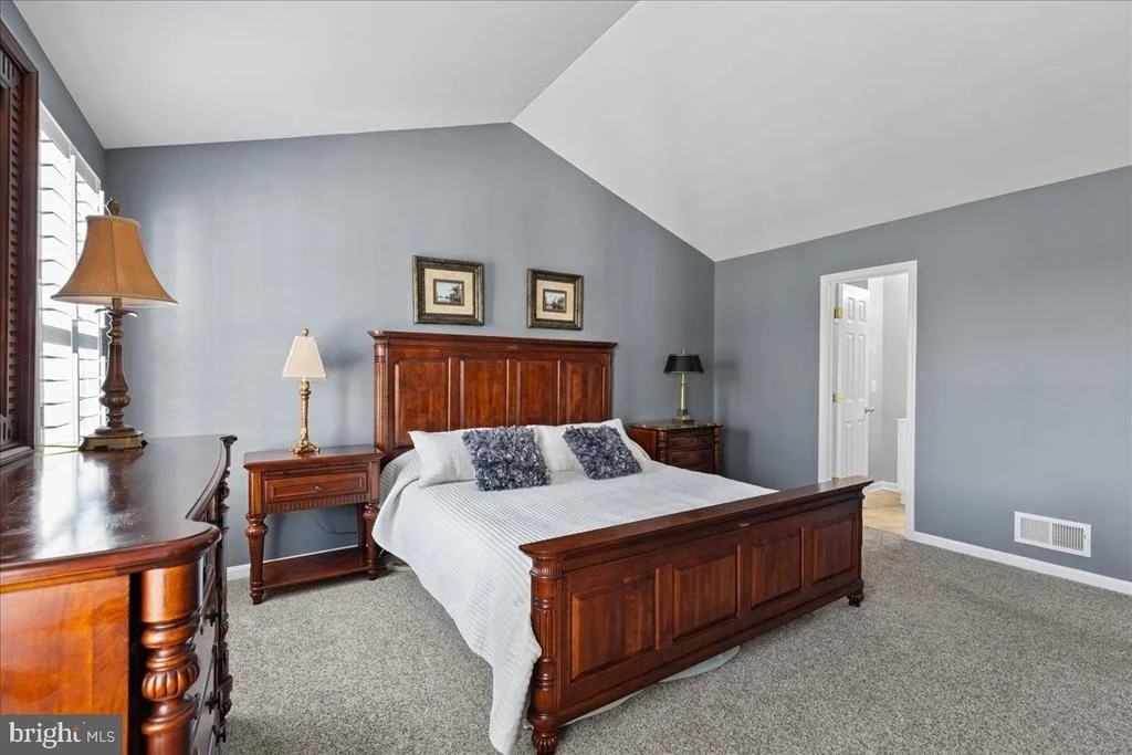 Photo of 17124 MAGIC MOUNTAIN DRIVE