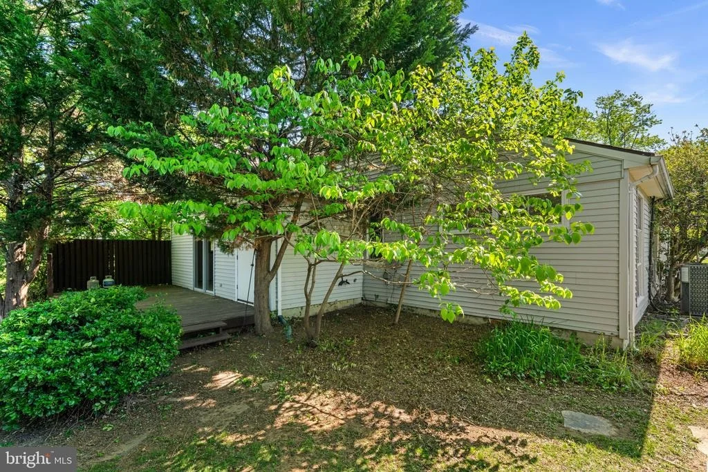 Photo of 7512 FAR HILLS DRIVE