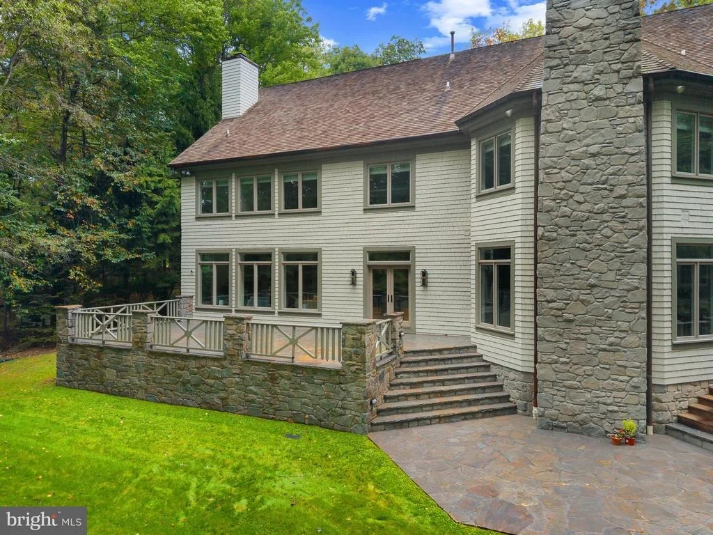 Photo of 3137 BLENDON ROAD