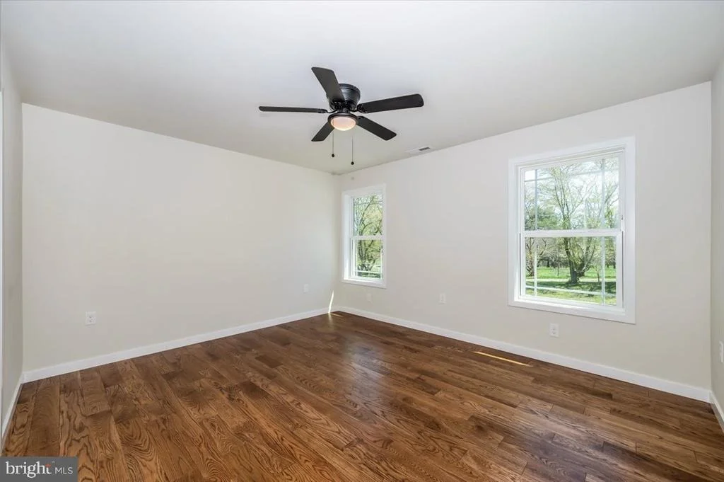 Photo of 460 SHADE TREE LANE