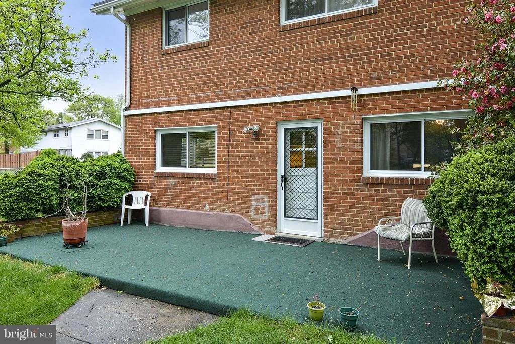 Photo of 2401 HARMON ROAD