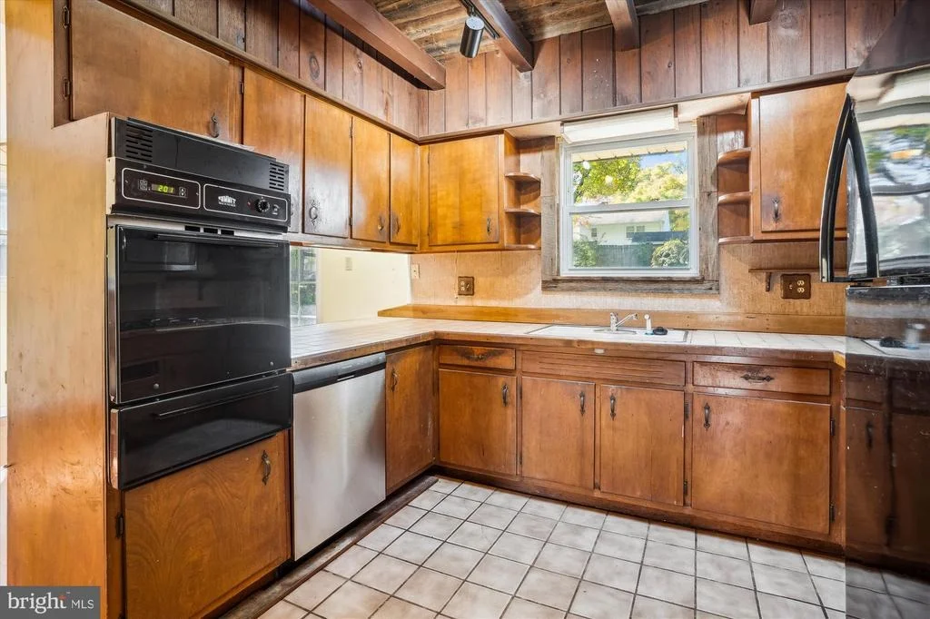 Photo of 5406 NUTTING DRIVE