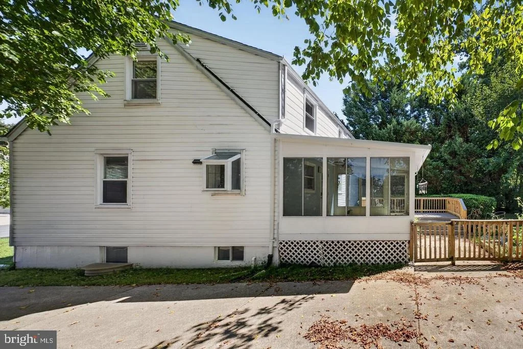 Photo of 2712 NEWTON STREET