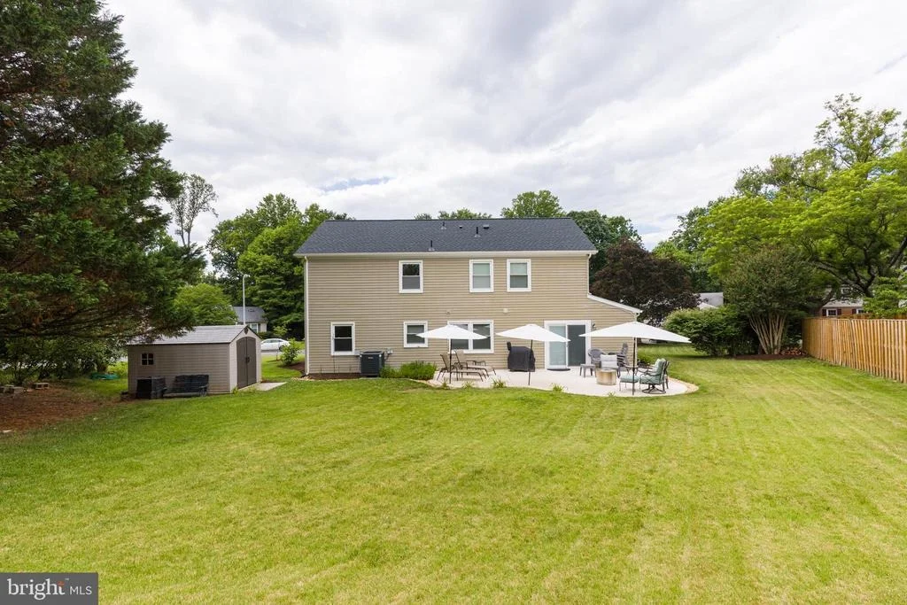 Photo of 15005 NARROWS LANE