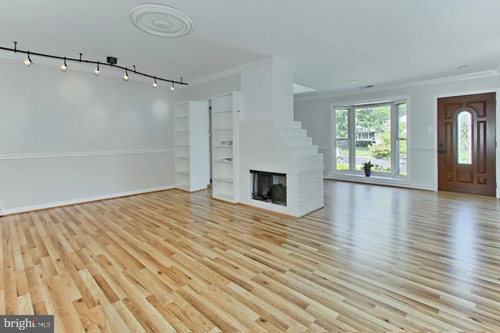 Photo of 5212 JULIET STREET