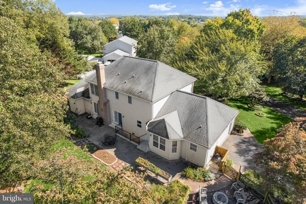 Photo of 1672 THRASHER DRIVE