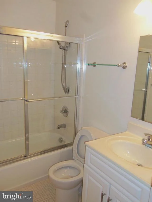Photo of Unit 102 at 3240 GLENEAGLES DRIVE