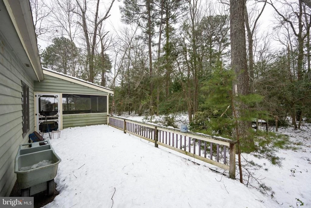 Photo of 23735 WOODS DRIVE