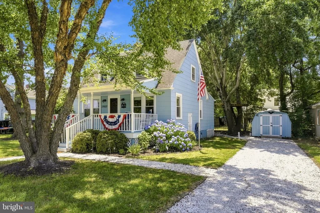 Photo of 21527 CHICKEN POINT ROAD