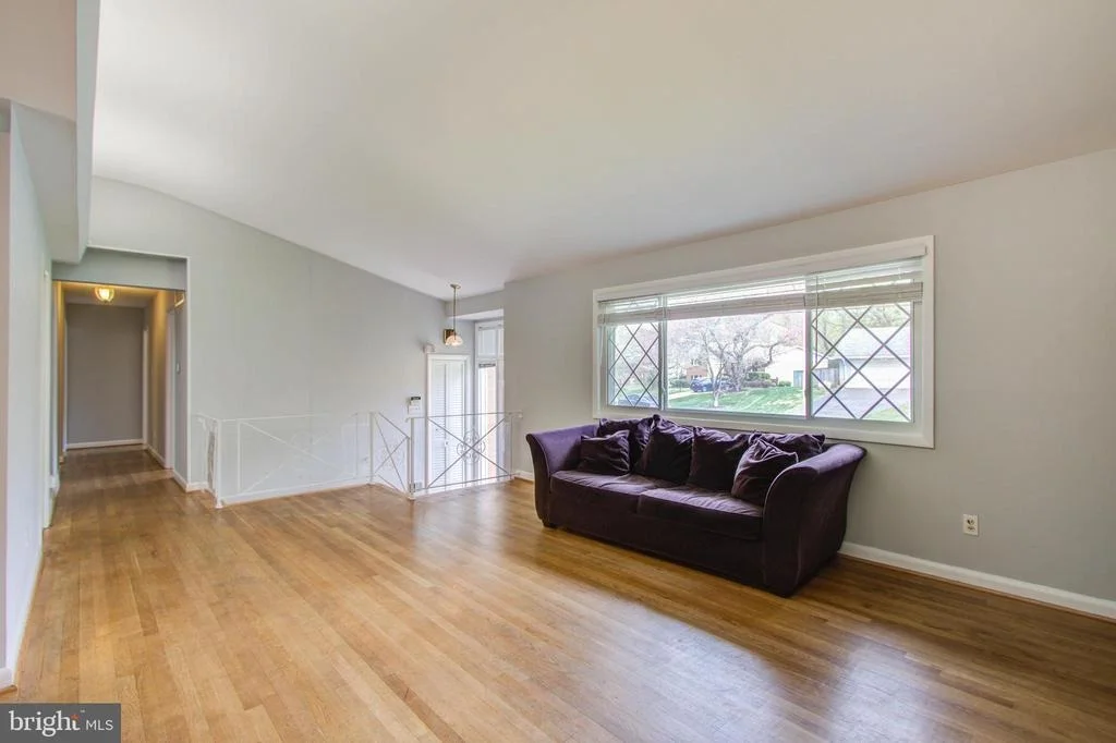 Photo of 10604 WOODSDALE DRIVE
