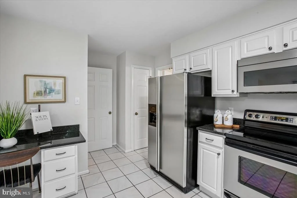 Photo of 9208 FALL RIVER LANE