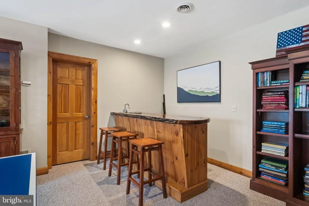 Photo of 206 HIGHLINE DRIVE