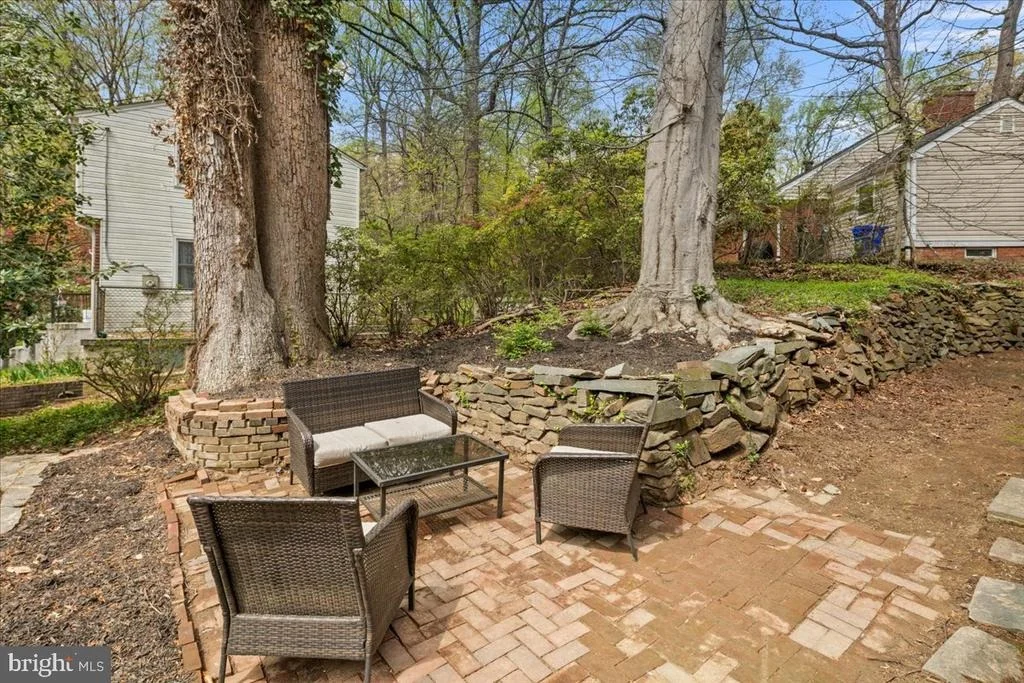 Photo of 111 SUNNYSIDE ROAD