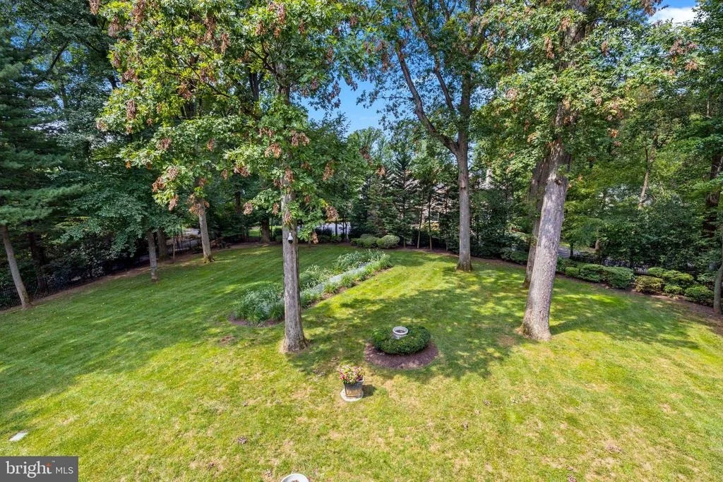 Photo of 1332 WINDY HILL