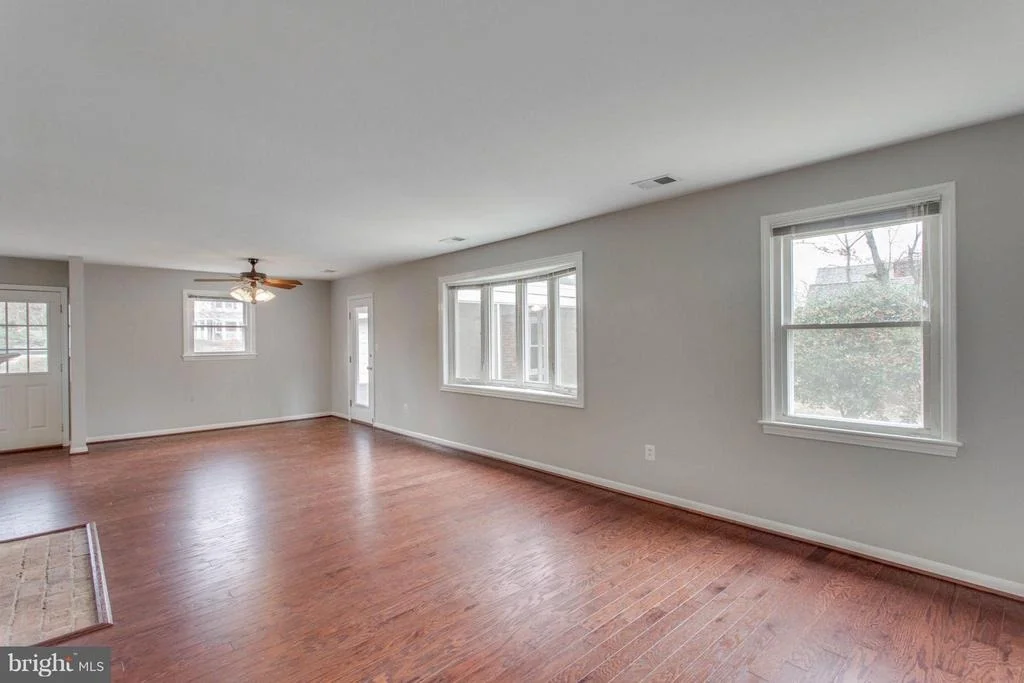 Photo of 3823 MODE STREET