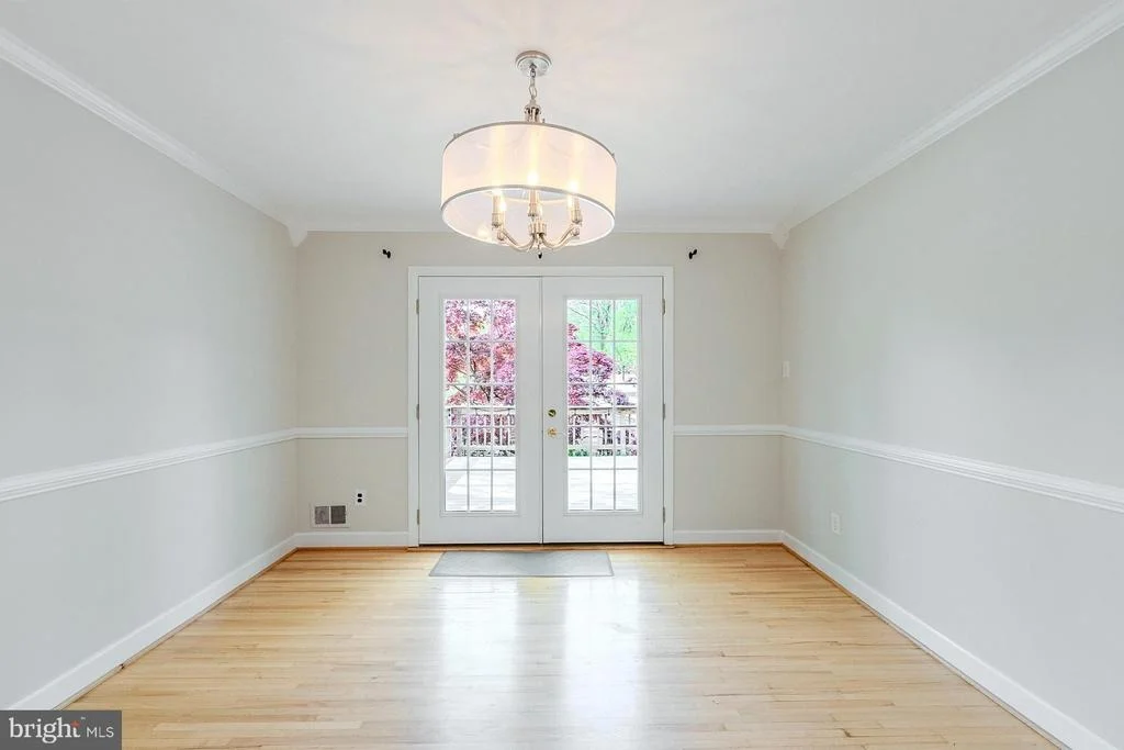 Photo of 6526 GREENVIEW LANE