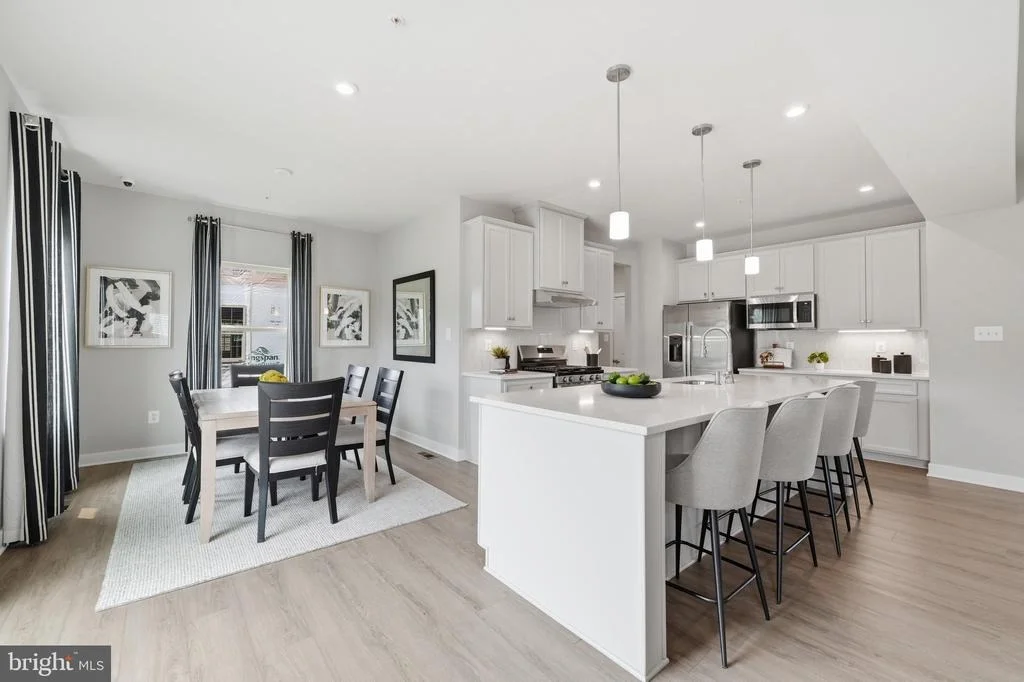 Photo of 7319 DOLOMITE ROAD