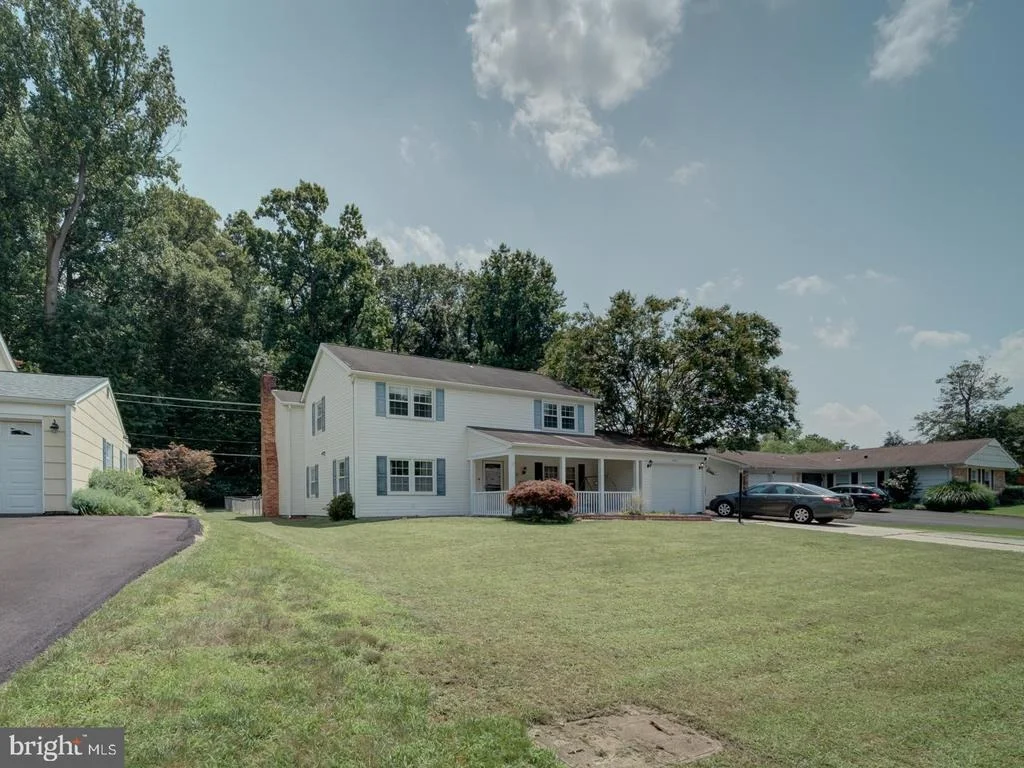 Photo of 12805 KENDALE LANE