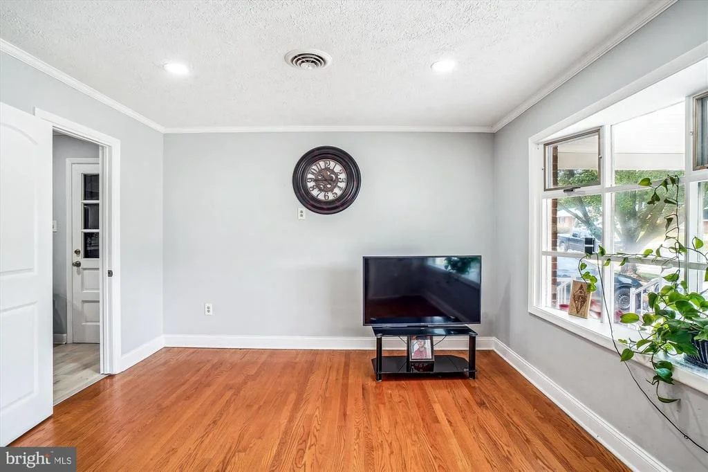 Photo of 702 MIDWAY DRIVE