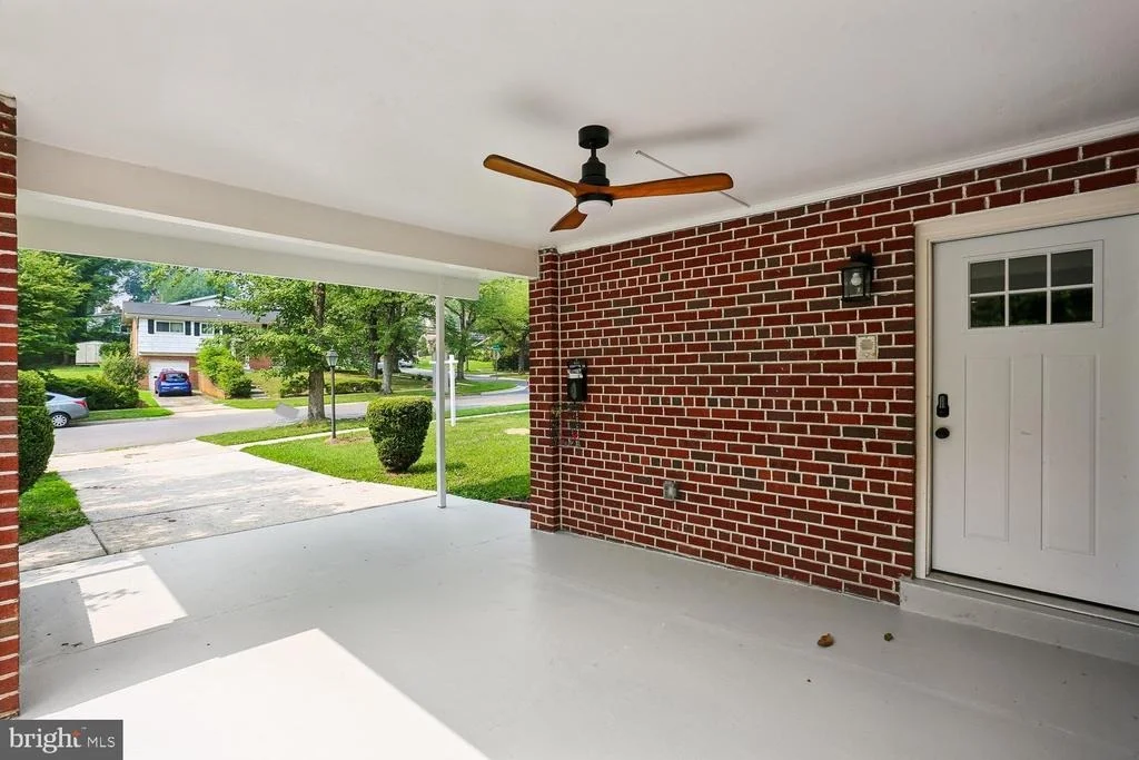Photo of 811 KENBROOK DRIVE