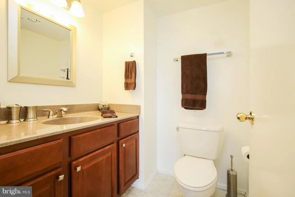 Photo of Unit 1906 at 15101 INTERLACHEN DRIVE