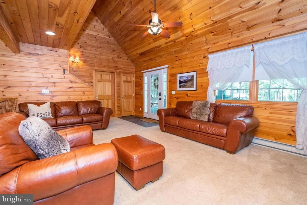 Photo of 302 OAK WAY ROAD