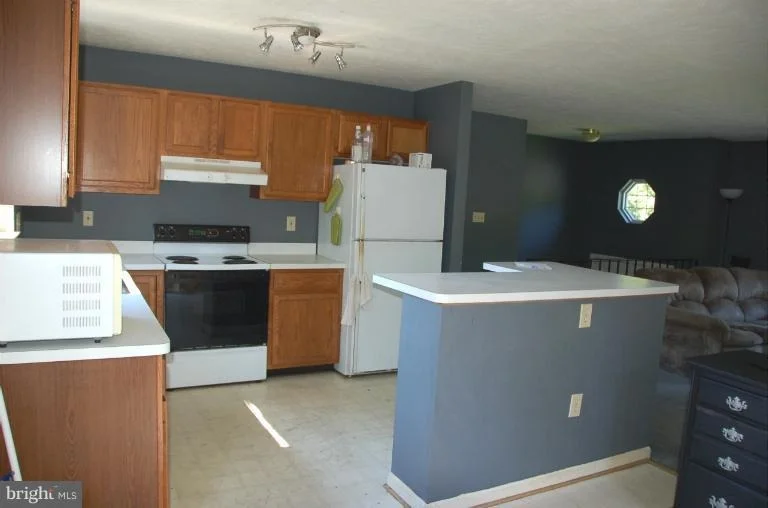 Photo of 2115 CLEARVIEW DRIVE