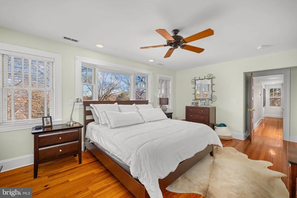 Photo of 1138 MAYO ROAD