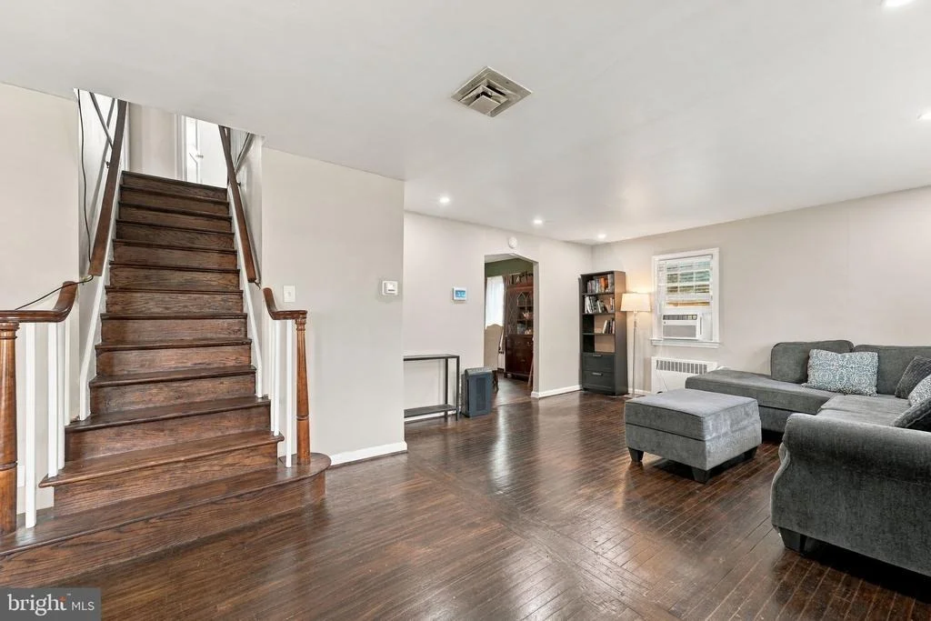Photo of 109 LECONEY CIRCLE