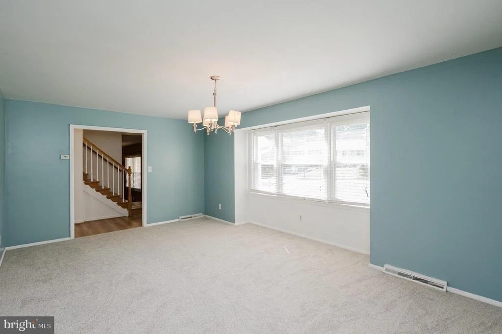 Photo of 625 FOXCROFT DRIVE