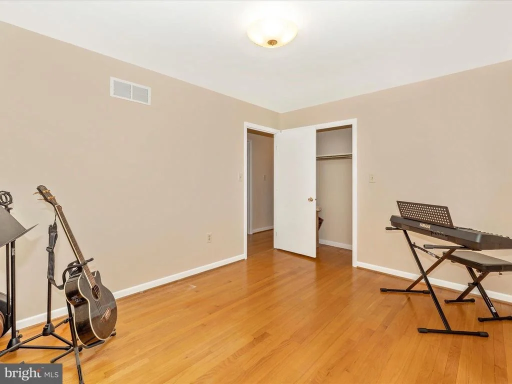 Photo of 131 FAIRVIEW AVENUE