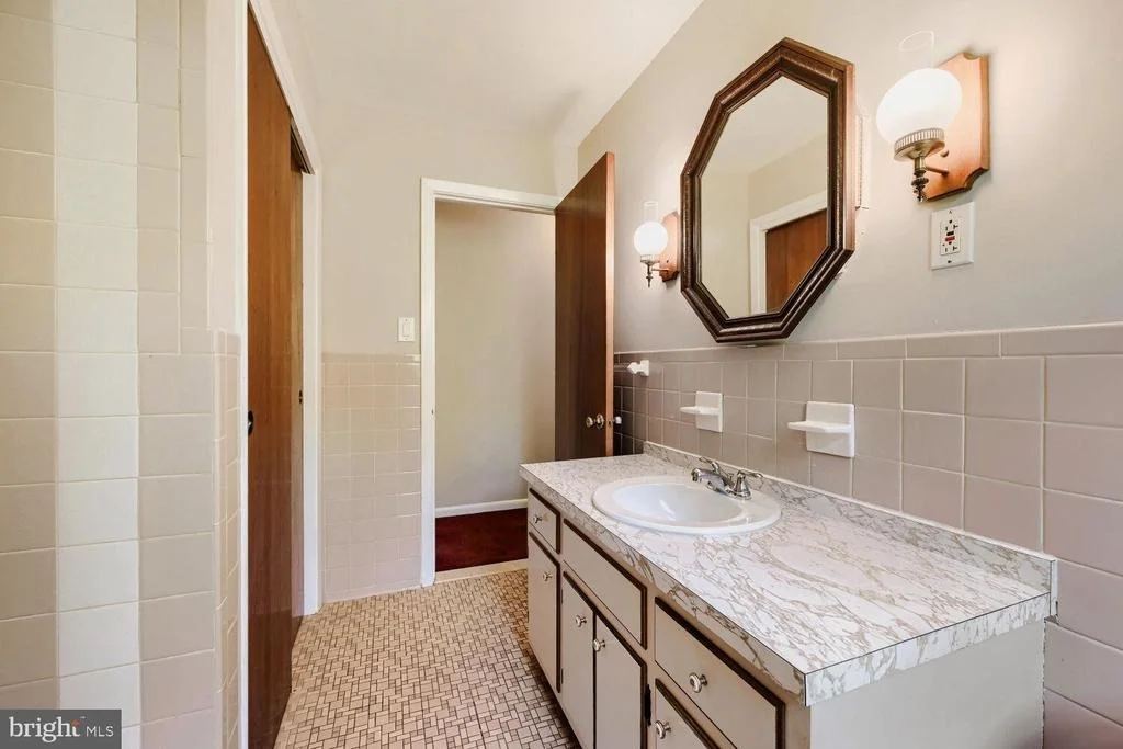 Photo of 304 PINE CIRCLE