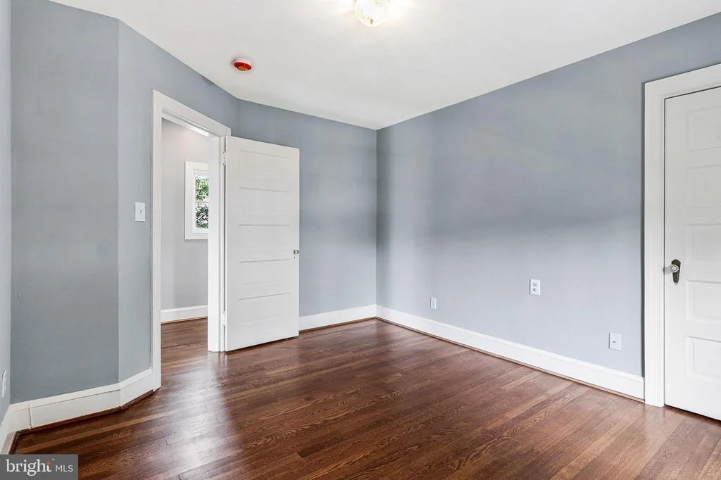 Photo of 4701 RIVER ROAD