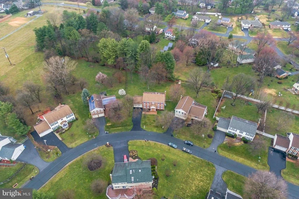 Photo of 17412 EVANGELINE LANE