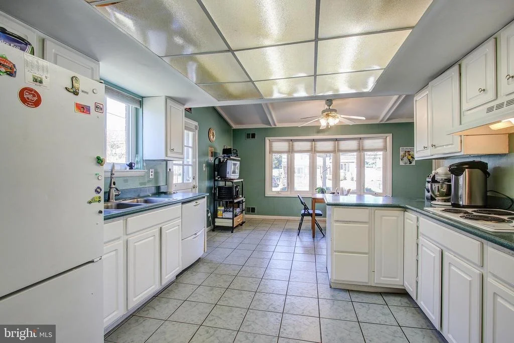 Photo of 906 LAMBERTON DRIVE