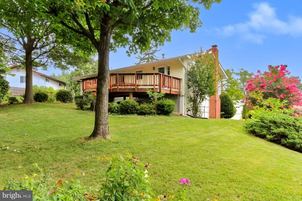Photo of 5002 REGINA DRIVE