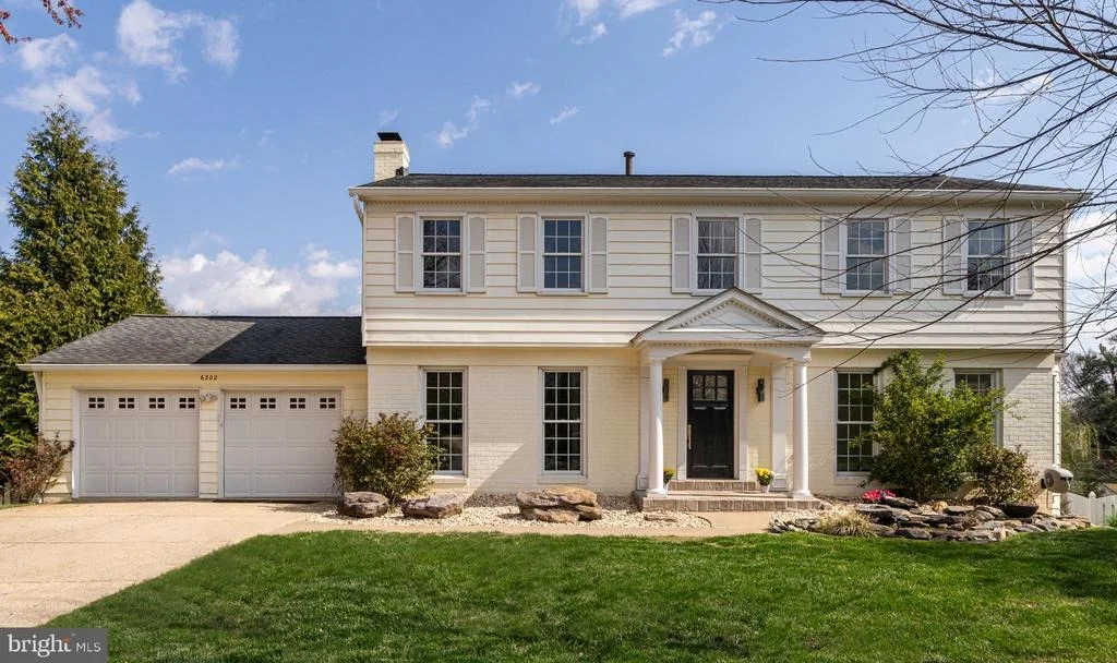 Photo of 6202 NETHERCOMBE COURT
