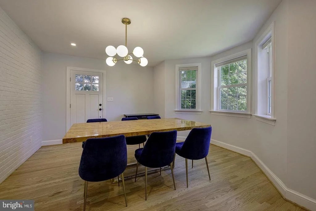 Photo of 3905 LAIRD PLACE